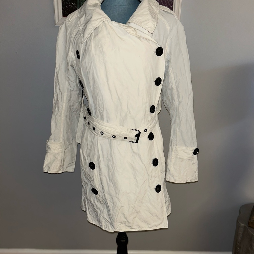 Ramosport Rain Jacket Size 36 or US SMALL White with Oversized Button and Belt